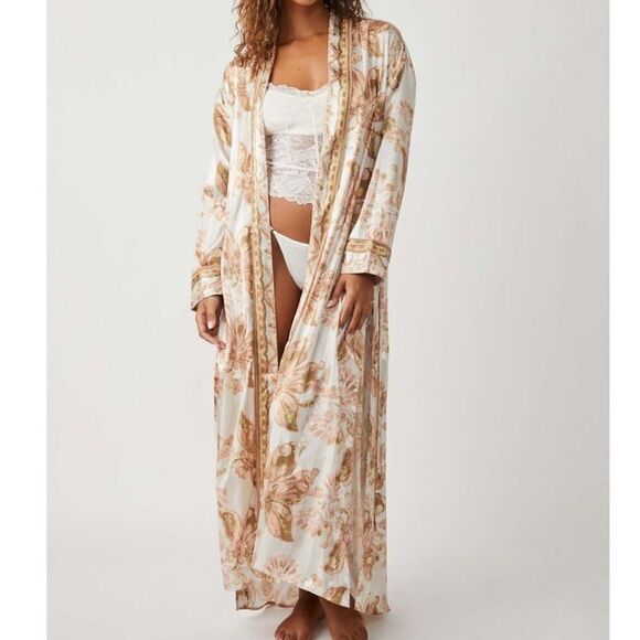 Free People Pajama Party Holiday Robe Tea Combo - Picture 2 of 6